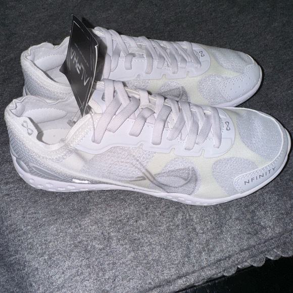 Alpha Cheer Shoes Nfinity - Picture 1 of 12